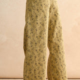 Floral Print Stretched Pants