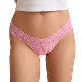 Signature Lace Low Rise Thong