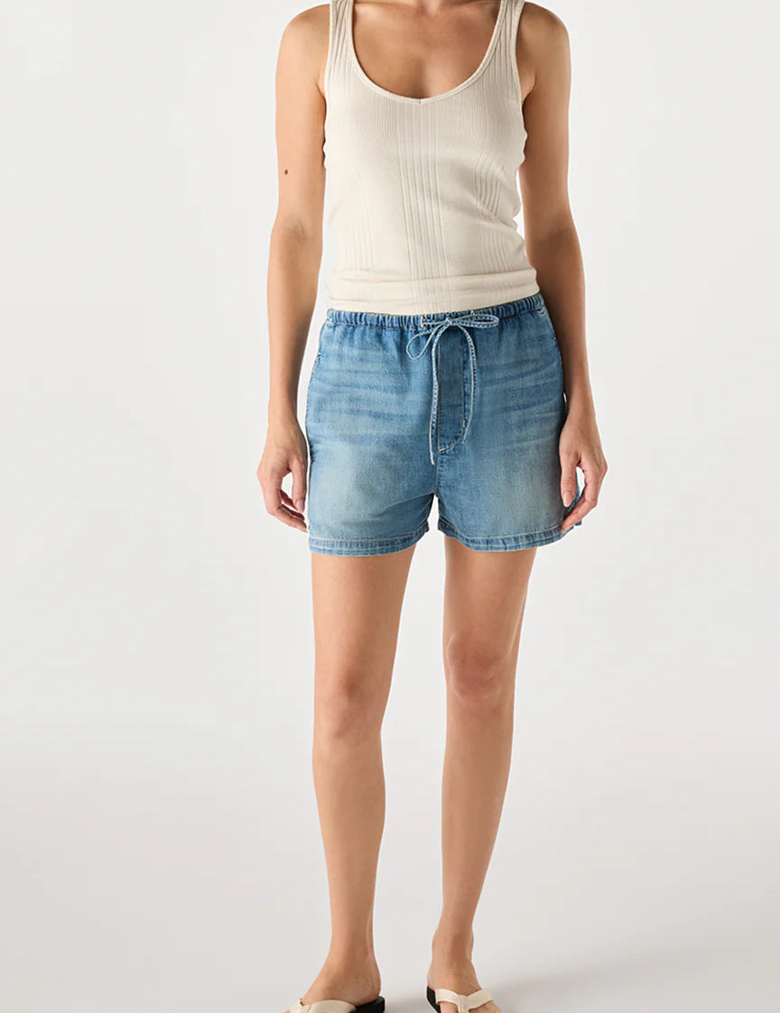 Simone Short
