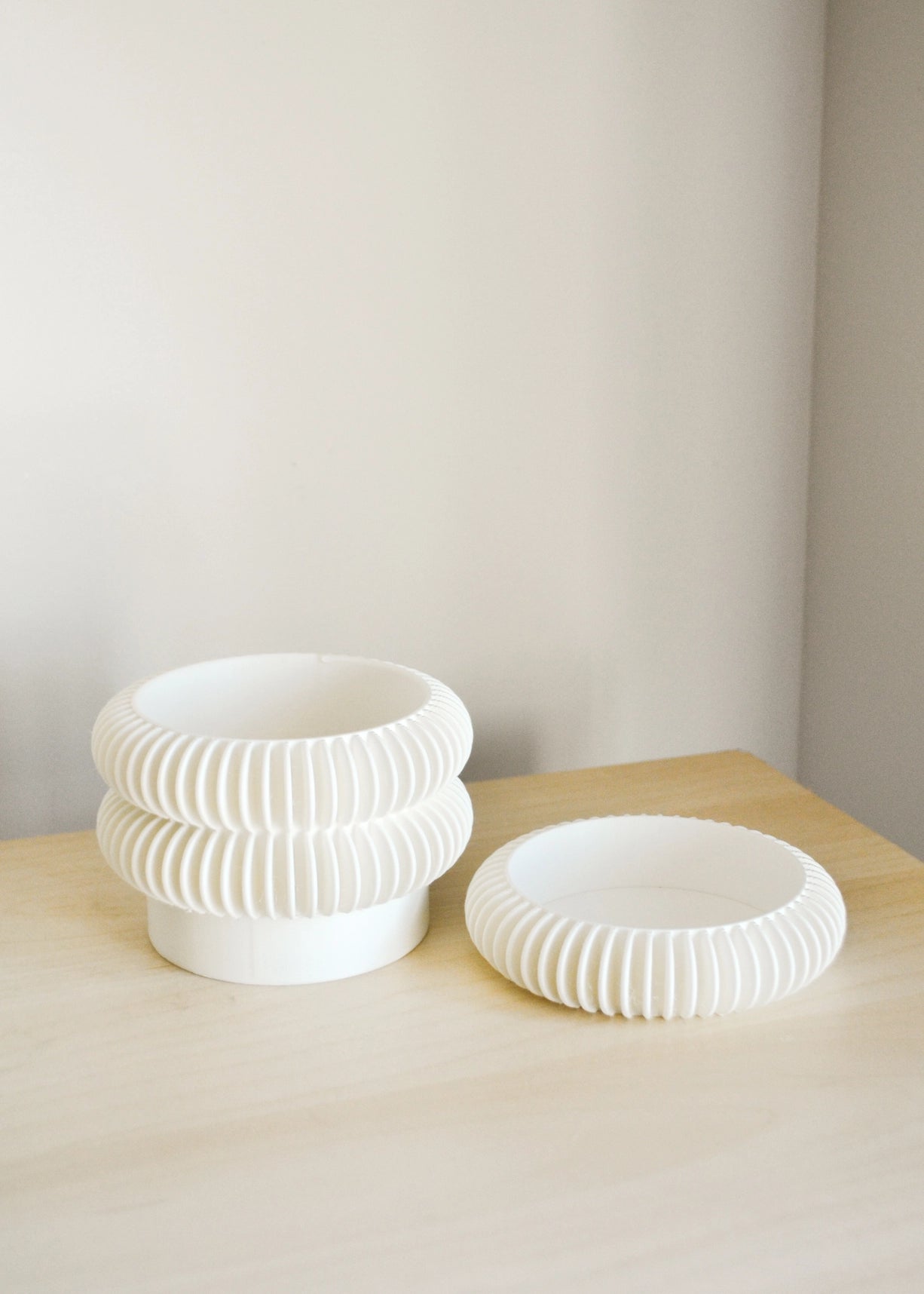 Stacking Bubble Textured Planter with Drainage Tray