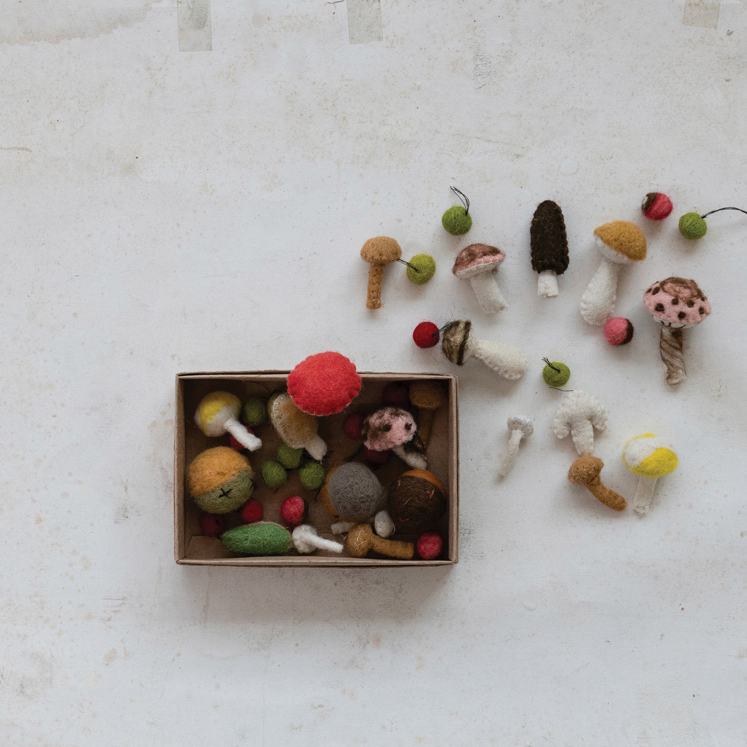 Wool Felt Mushrooms & Berries Scatter